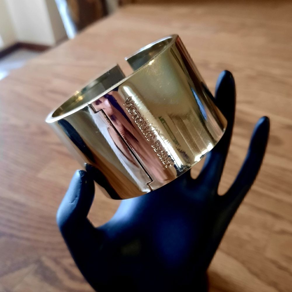 VICTORIA'S SECRET Gold and Crystal Wide Cuff Bracelet Y2K - Picture 2 of 8
